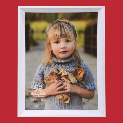 قاب عکس با فرم سفید شیبدار