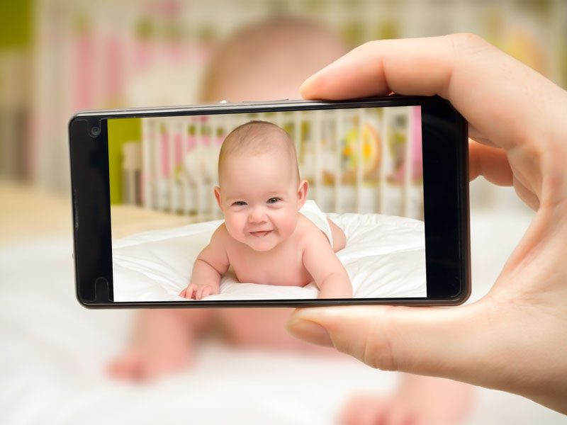 آموزش عکاسی با موبایل از نوزاد در منزل